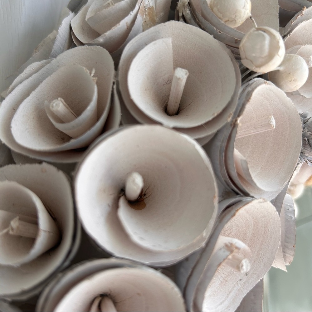 Approximately 16" white wooden Rose Wreath - Picture 3 of 5